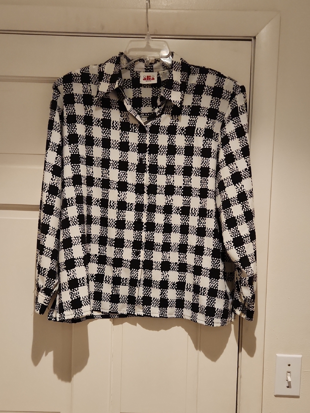 Alia Vintage Black and White Geometric Petite Blouse Long Sleeve Button Up